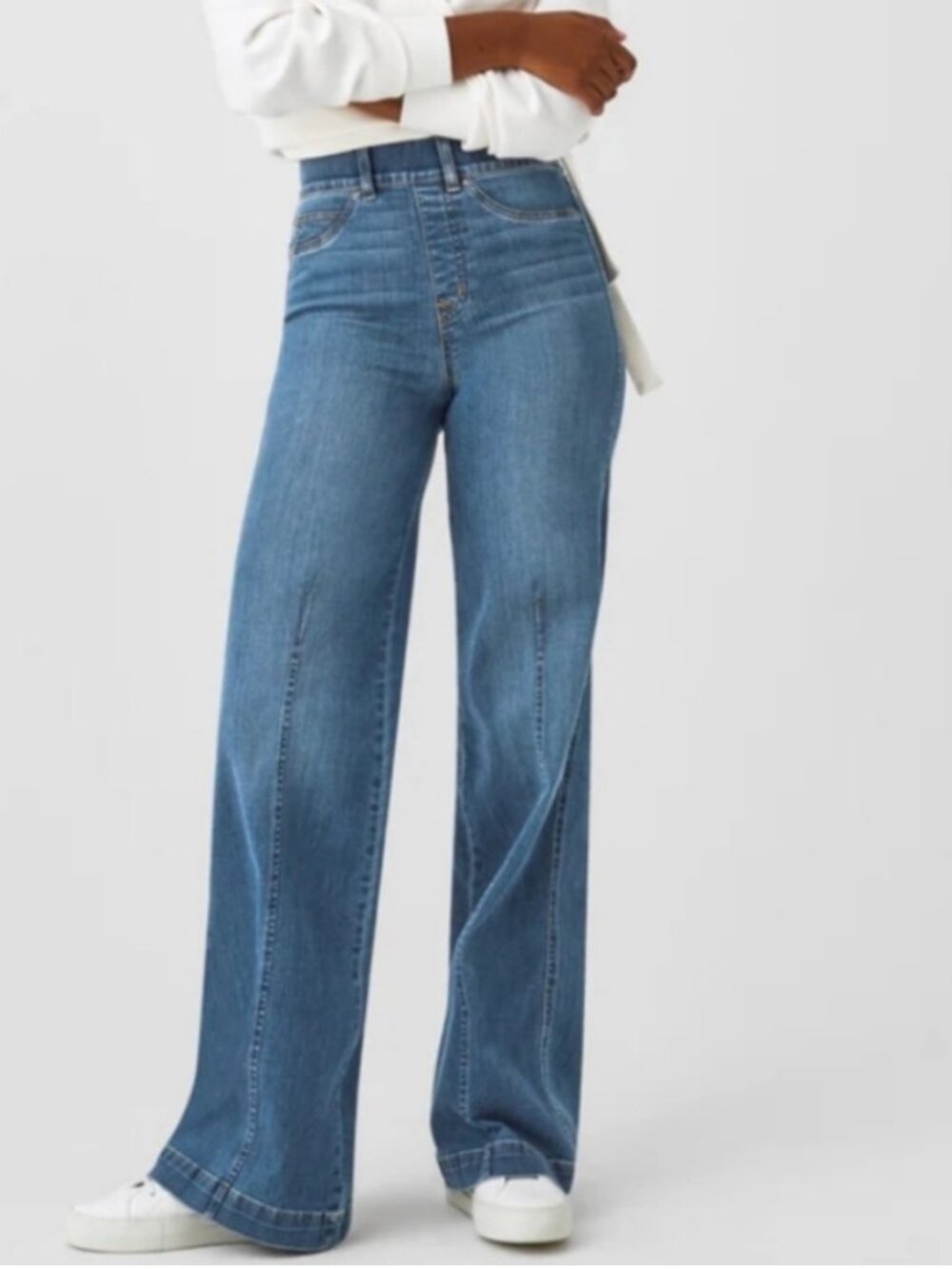 Spanx Seamed Front Wide Leg High Rise Pull On Jeans Sz M Mid Wash Shaping